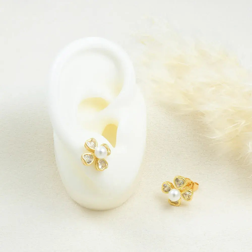 Aretes Flor Cristal Perla