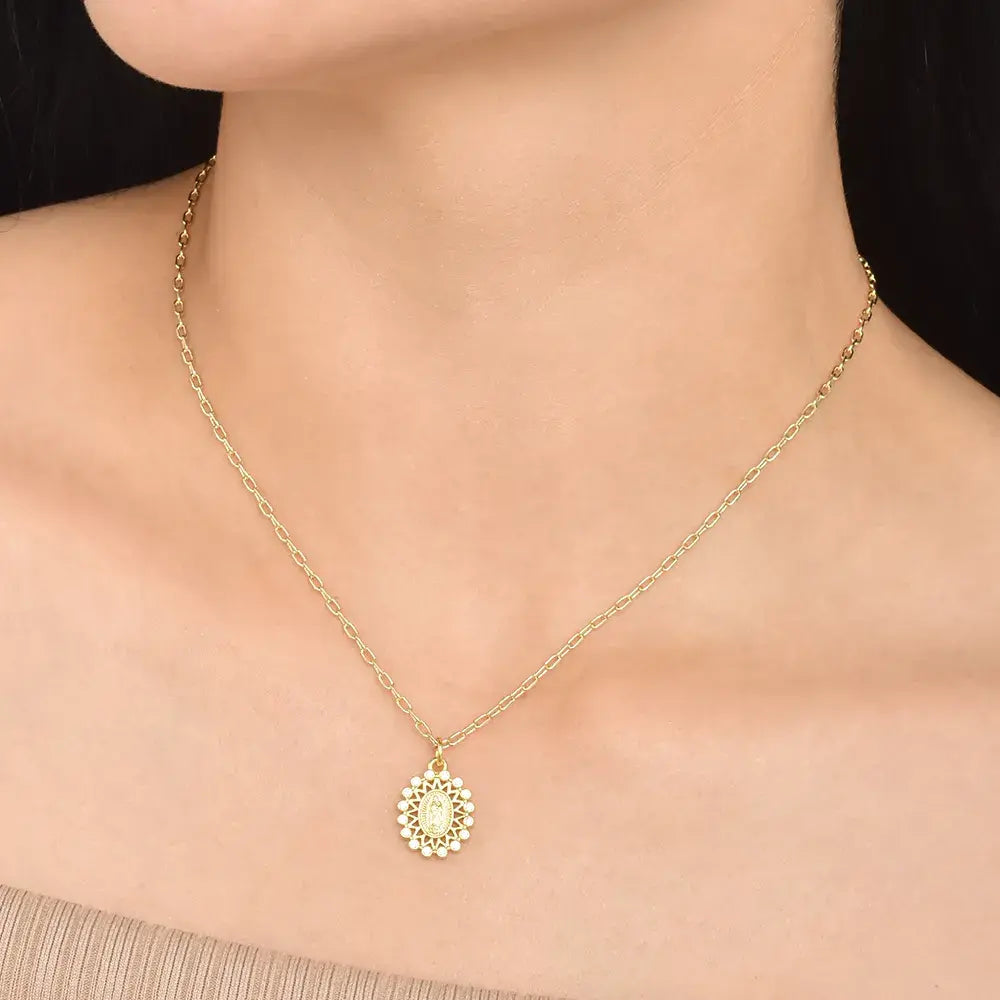 Collar Virgen Clásica