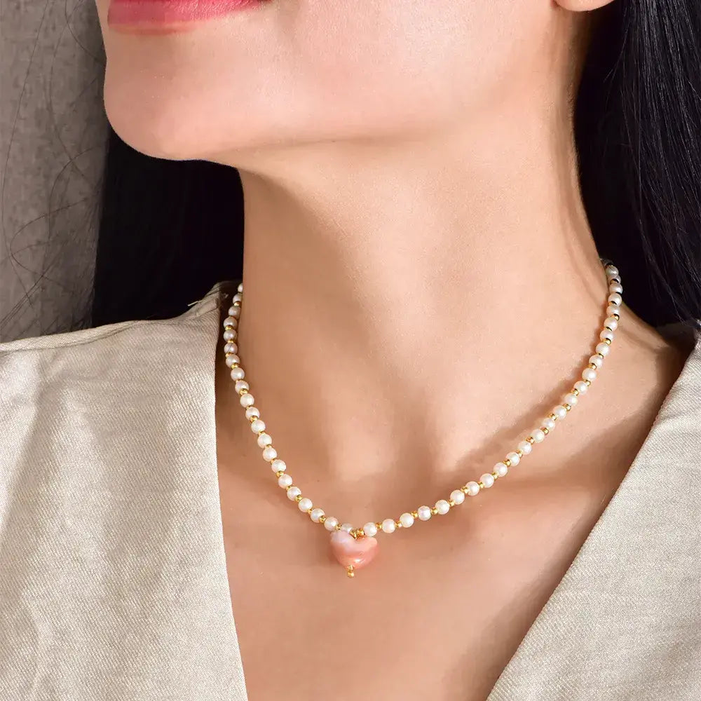 Collar Perlado Corazón Caramelo