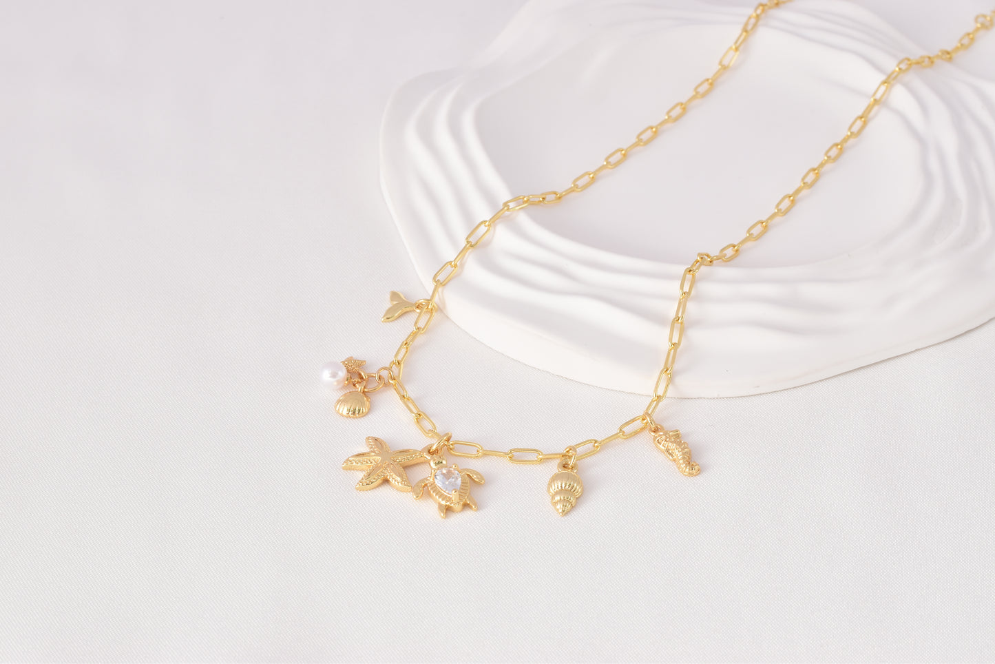 Collar con Dijes de Tortuga