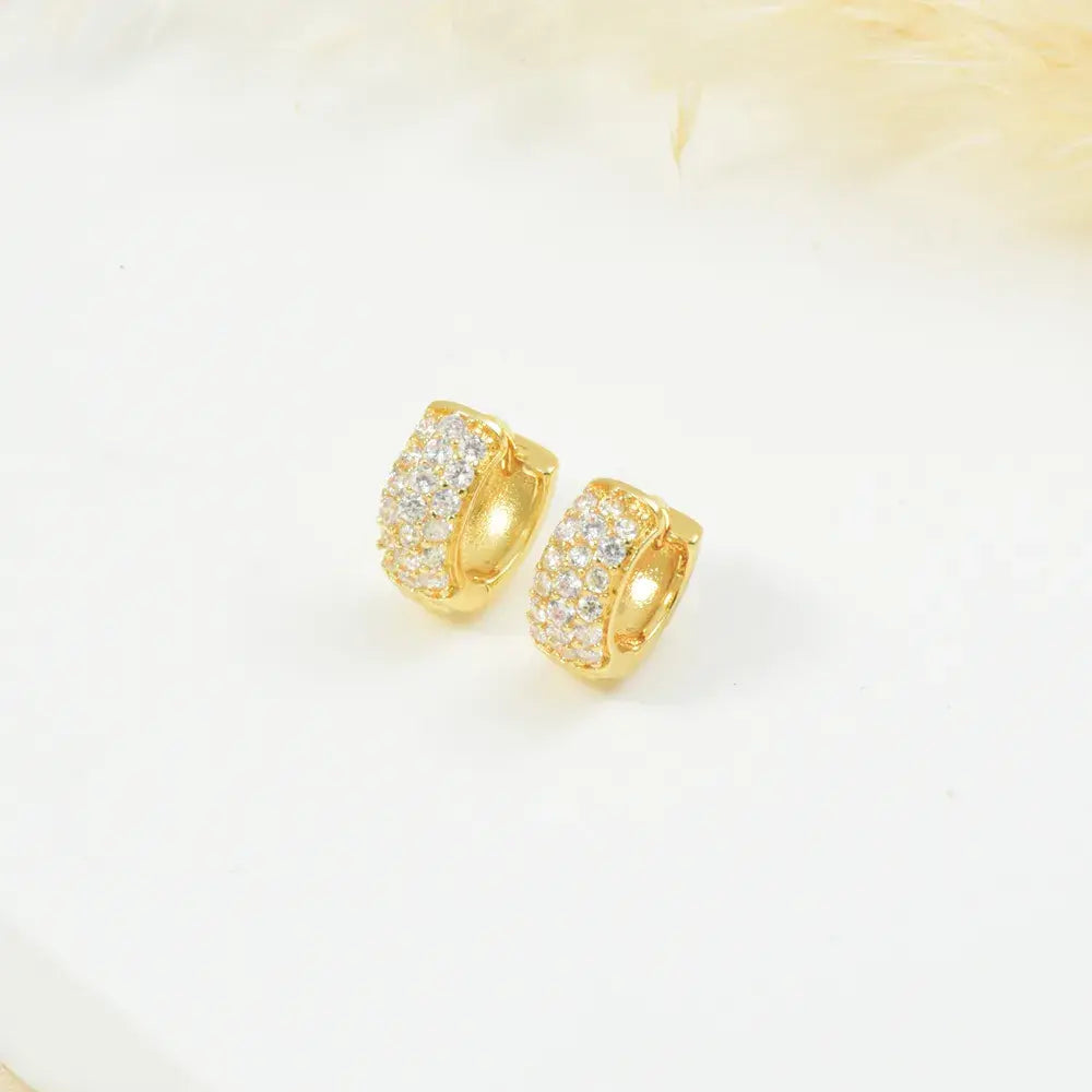 Huggies con circones incrustados