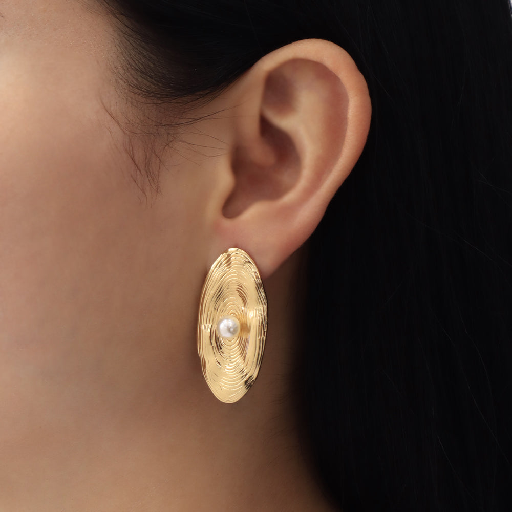 arete-topo-ovalado-texturizado-con-perla