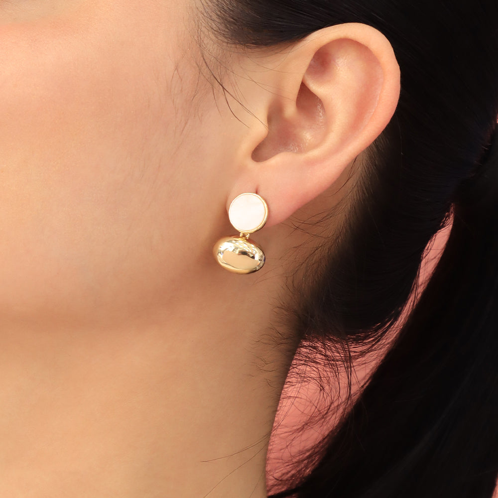 aretes-doble-dorado-en-bano-de-oro-24-k