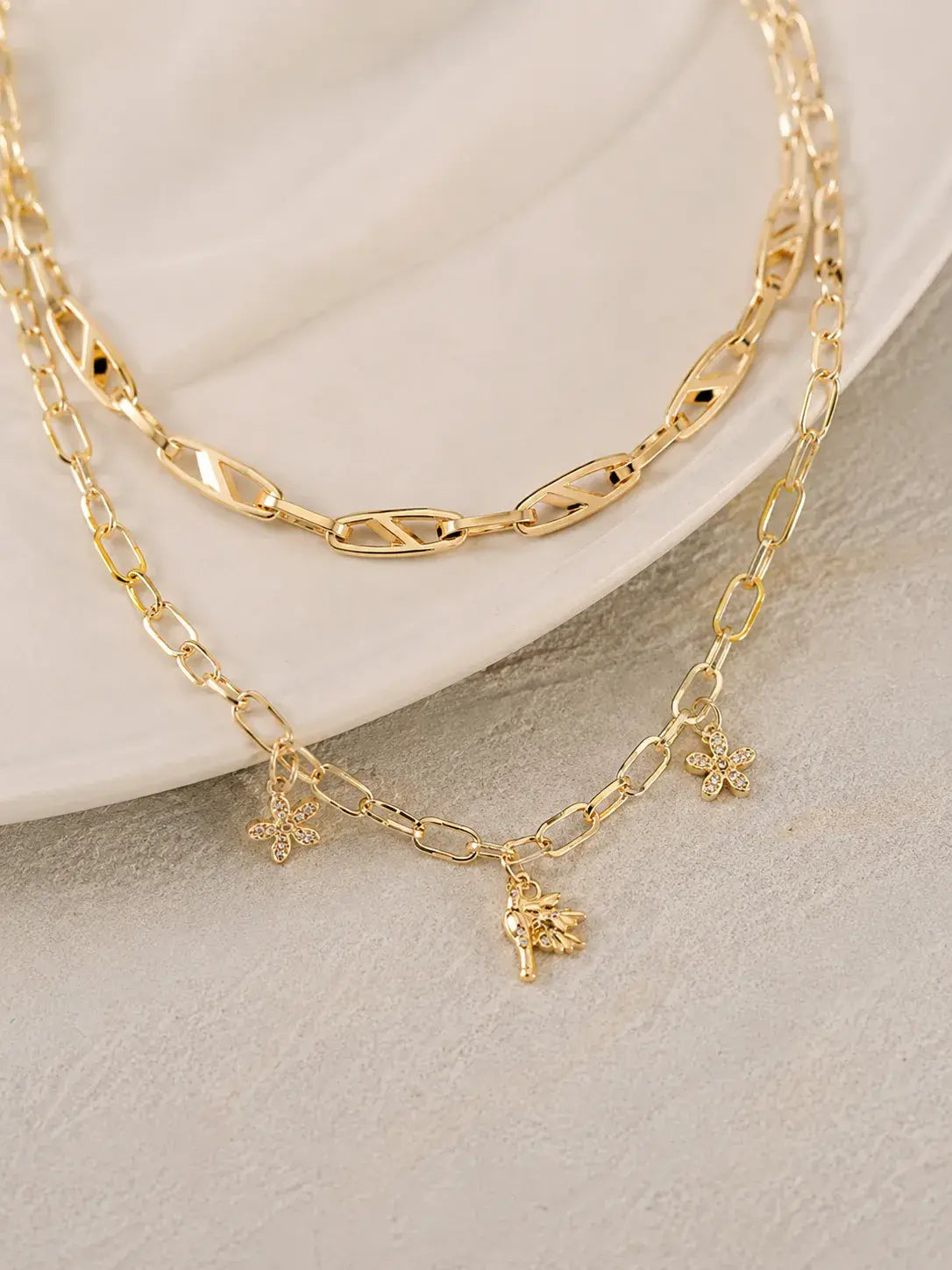 COLLARES