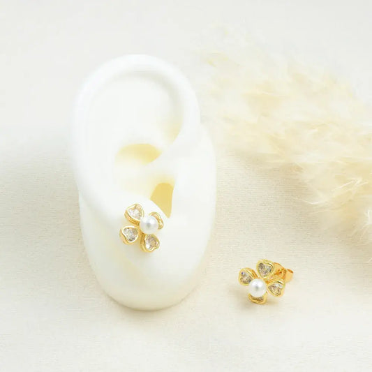 Aretes Flor Cristal Perla