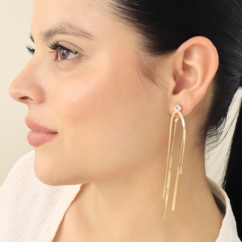 Arete topo largo dorado elegante
