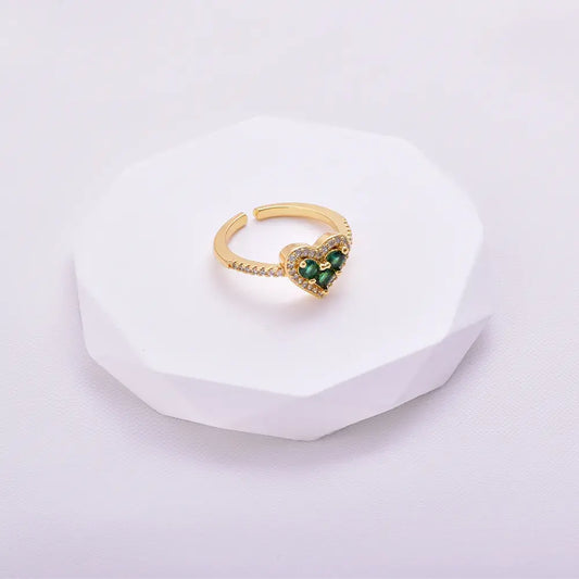 Anillo de corazón con piedras y circones