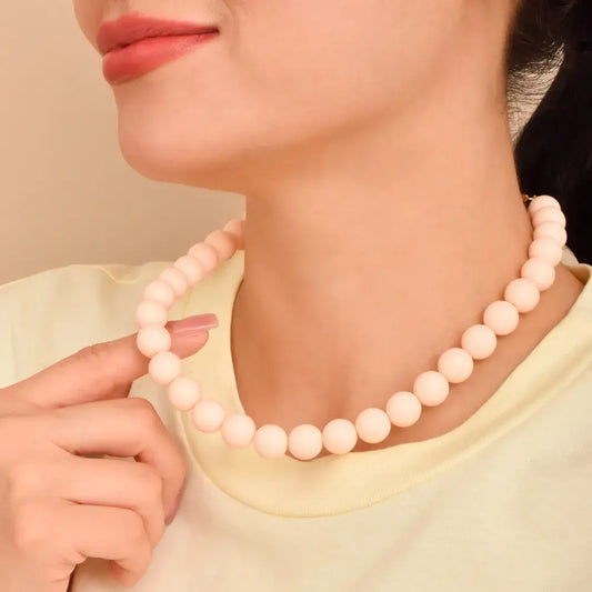 Collar chicle crema