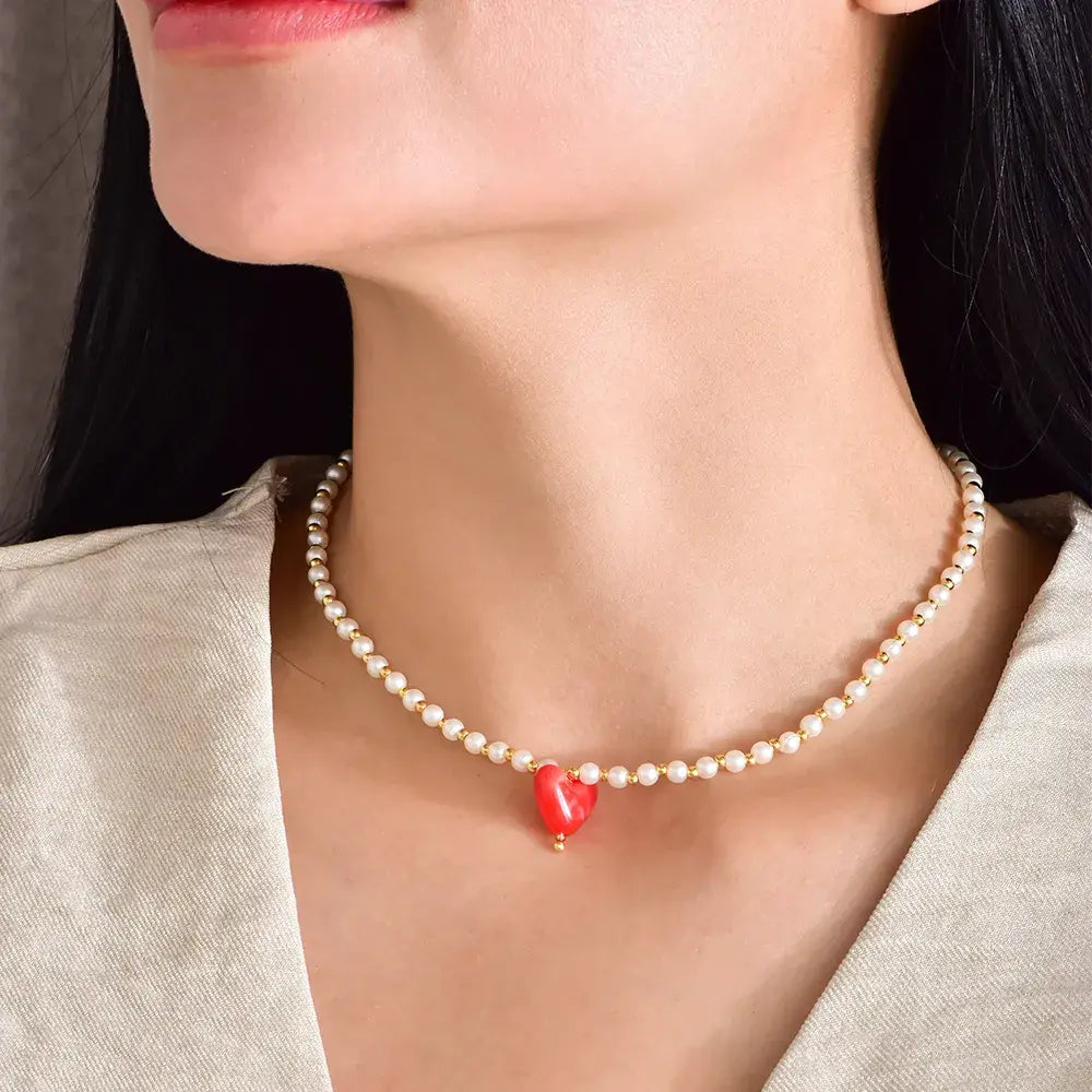Collar Perlado Corazón Rojo