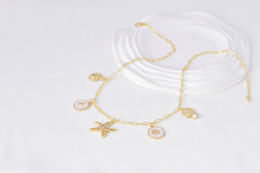 Collar con Dijes de Conchas