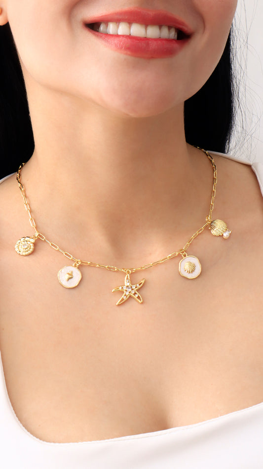 Collar con Dijes de Conchas
