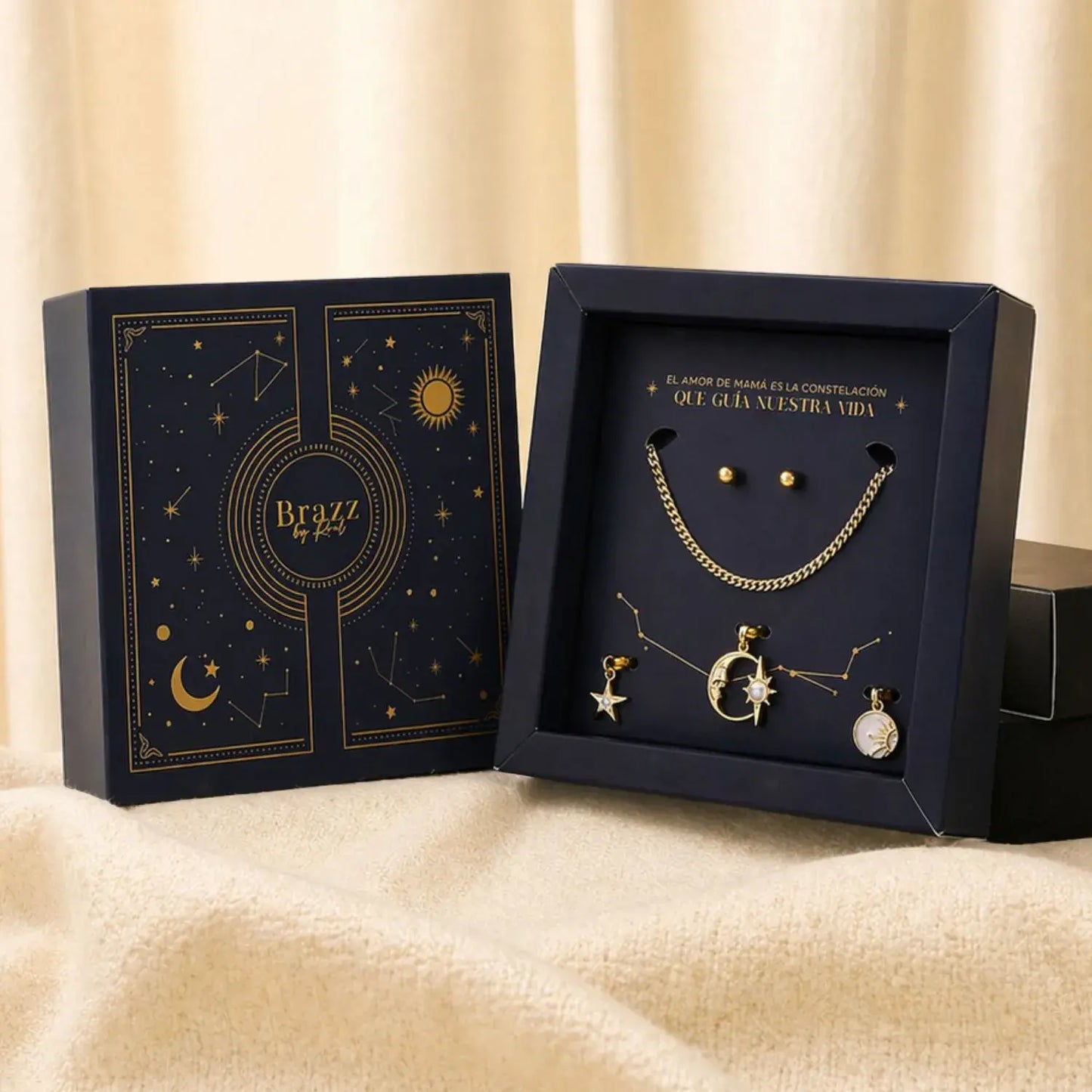 Set Constelación Infinita en Baño de Oro para Mamá