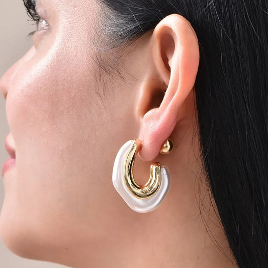 Aretes Argolla Beige con Detalles Dorados