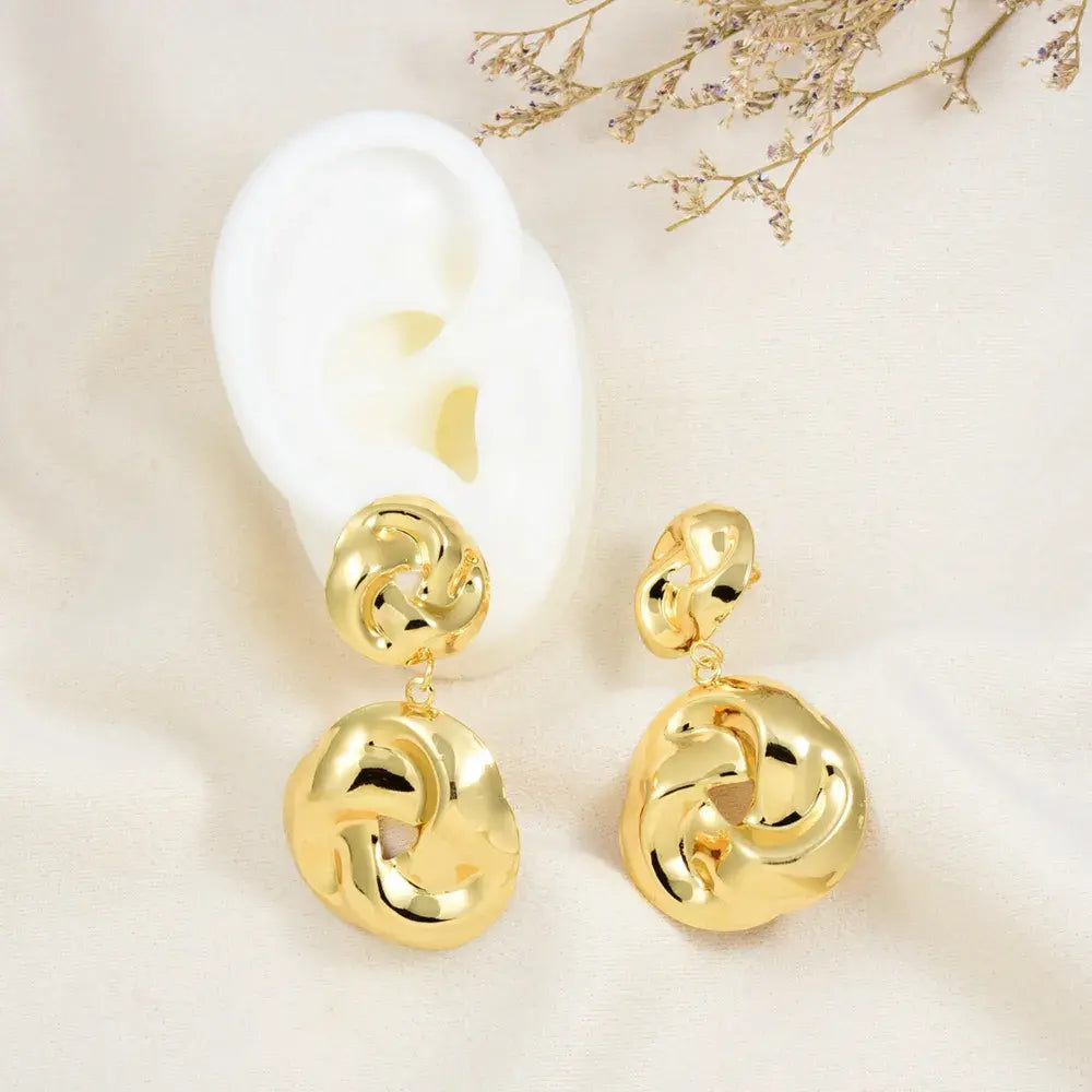 Arete Lazo Dorado
