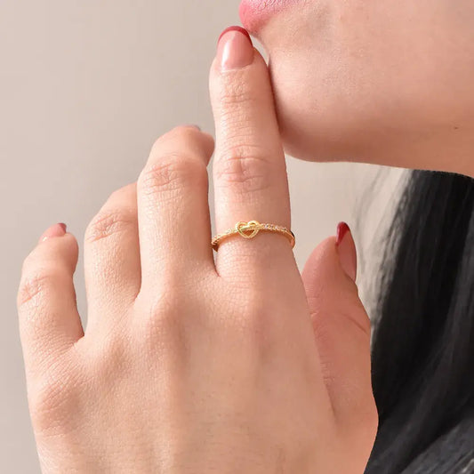 Anillo Delicado Con Corazón