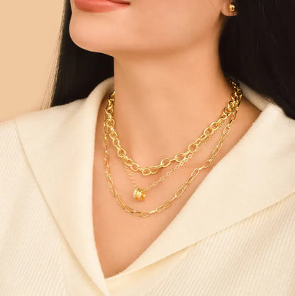 Cadena dorada layering triple
