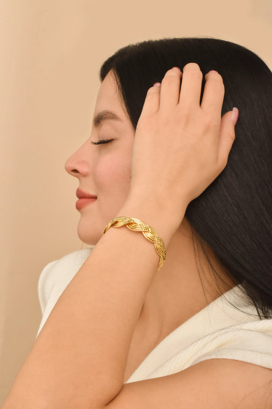 Brazalete Ondas Doradas en Baño de Oro