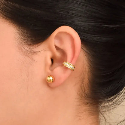 Earcuff con linea de circones