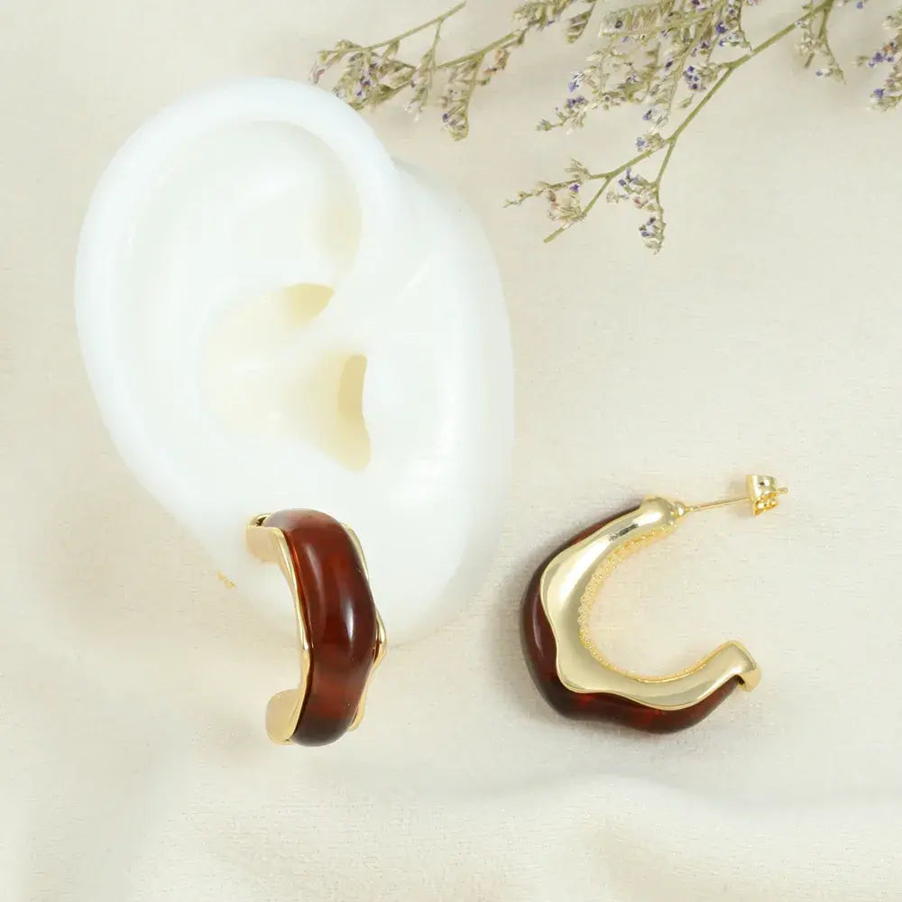 Aretes de topo ondas café