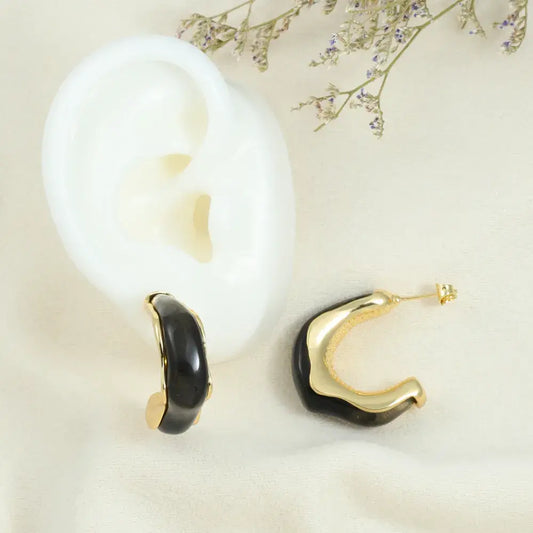 Aretes topo curva negros