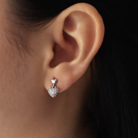 arete-topo-colgante-corazon-plateado-con-microcircones