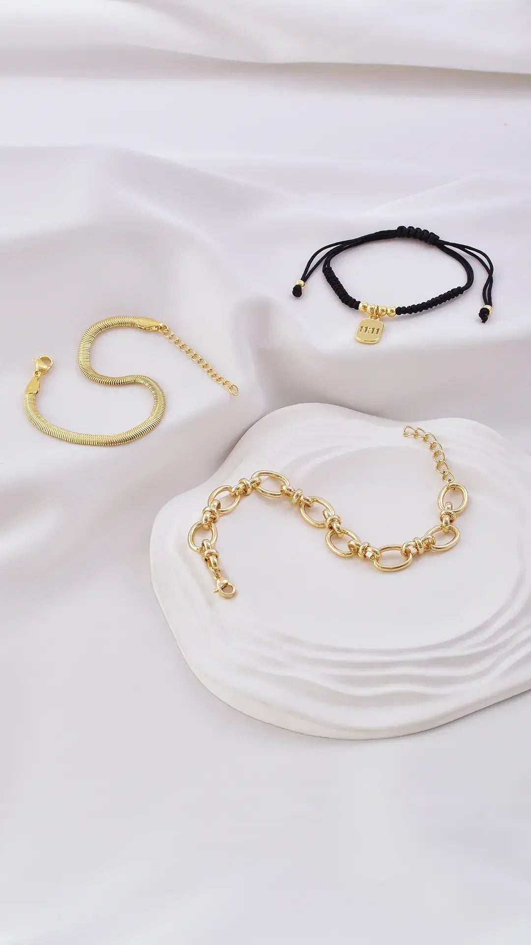 Pulsera en baño de oro 24K, box emprendedora edición navideña